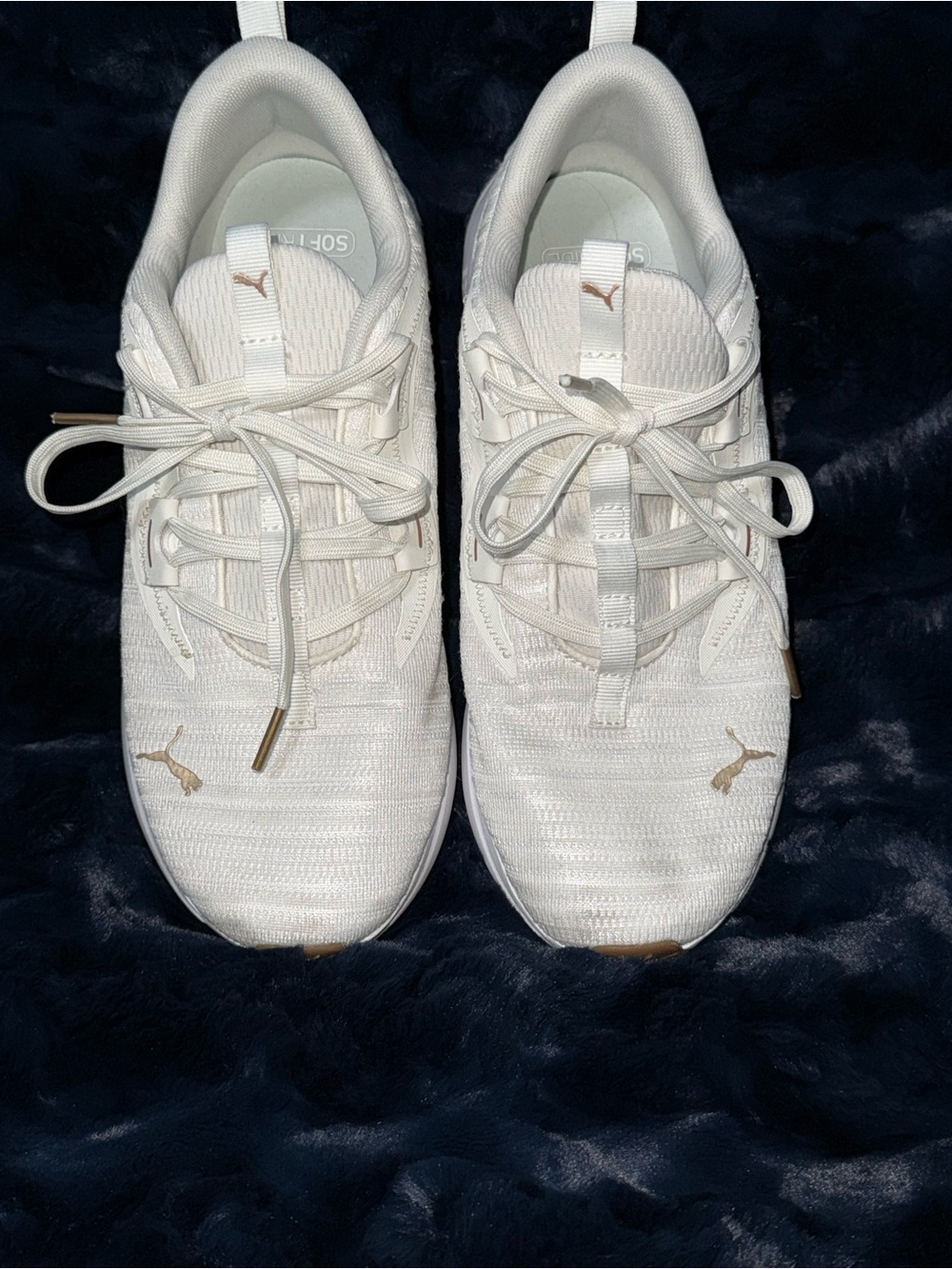 Woman’s PUMA Softride Ruby Luxe Sneakers. Size US 10.